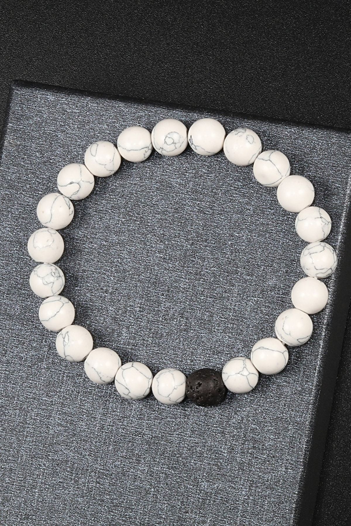 Siyah Lav Taşlı Beyaz Havlit Doğaltaş Kadın Bileklik - Görsel 3